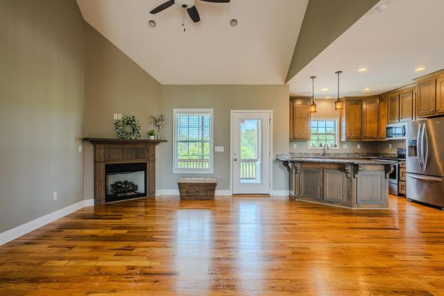 139 N Stallion Drive, Cowpens, SC 29330