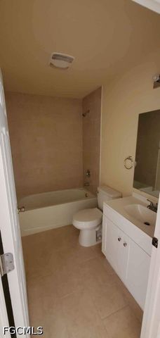 811 SE 24th AVE, Cape Coral, FL 33990
