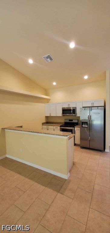 811 SE 24th AVE, Cape Coral, FL 33990