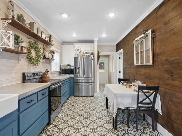309 E 3rd Street, Maypearl, TX 76064