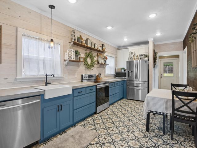 309 E 3rd Street, Maypearl, TX 76064
