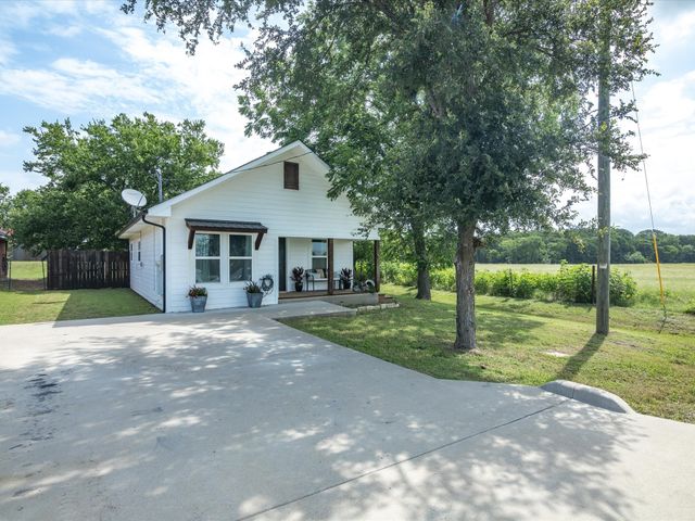309 E 3rd Street, Maypearl, TX 76064