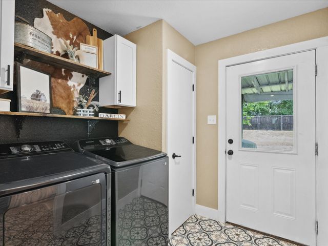 309 E 3rd Street, Maypearl, TX 76064