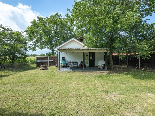 309 E 3rd Street, Maypearl, TX 76064