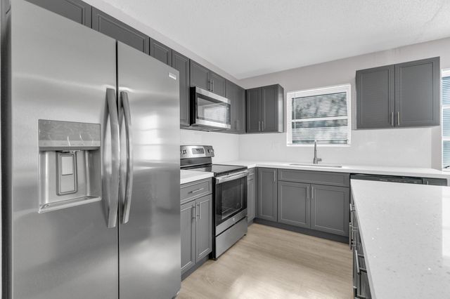 3240 Sheridan Lane 117, Hollywood, FL 33021