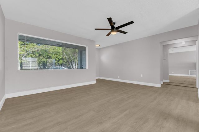 3240 Sheridan Lane 117, Hollywood, FL 33021