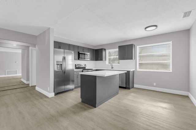 3240 Sheridan Lane 117, Hollywood, FL 33021