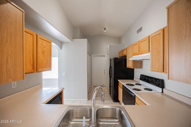 13344 W DESERT Lane, Surprise, AZ 85374