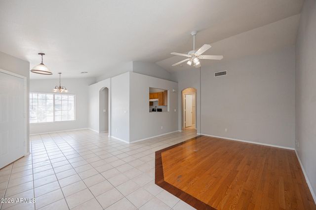 13344 W DESERT Lane, Surprise, AZ 85374