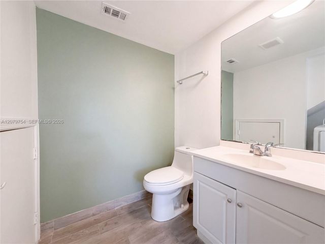 110 N Delaware Boulevard 10C, Jupiter, FL 33458