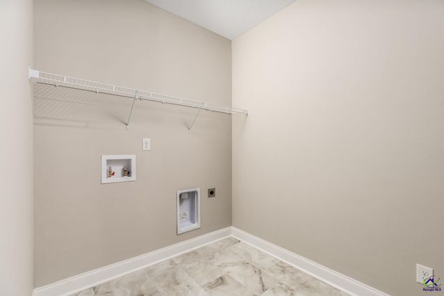 103 Hunt's Landing Drive, Kathleen, GA 31047