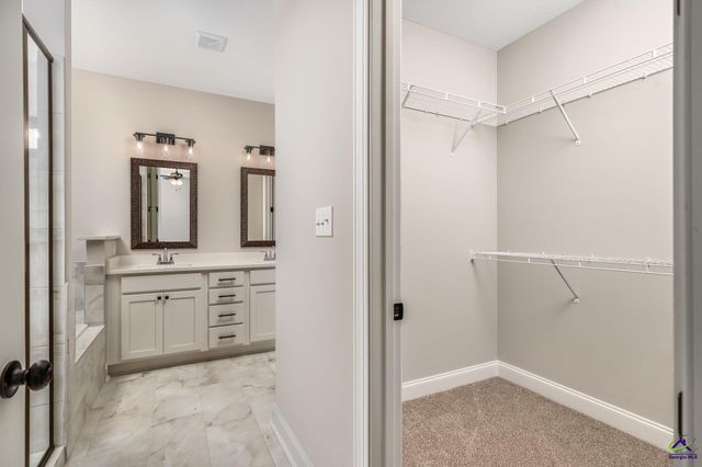 103 Hunt's Landing Drive, Kathleen, GA 31047