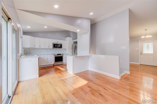 1937 Rule Avenue, Maryland Heights, MO 63043