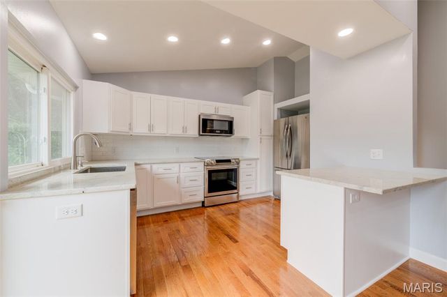 1937 Rule Avenue, Maryland Heights, MO 63043