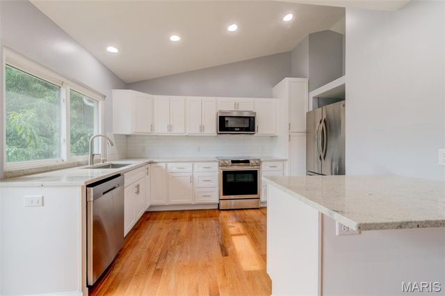 1937 Rule Avenue, Maryland Heights, MO 63043