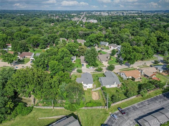 1937 Rule Avenue, Maryland Heights, MO 63043