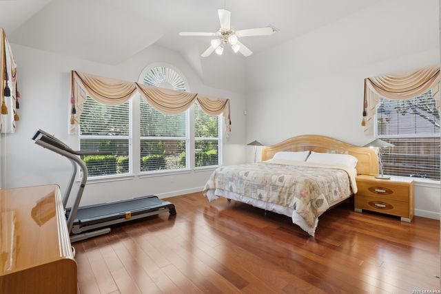 2606 Leakey, San Antonio, TX 78251