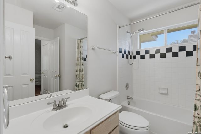 2606 Leakey, San Antonio, TX 78251