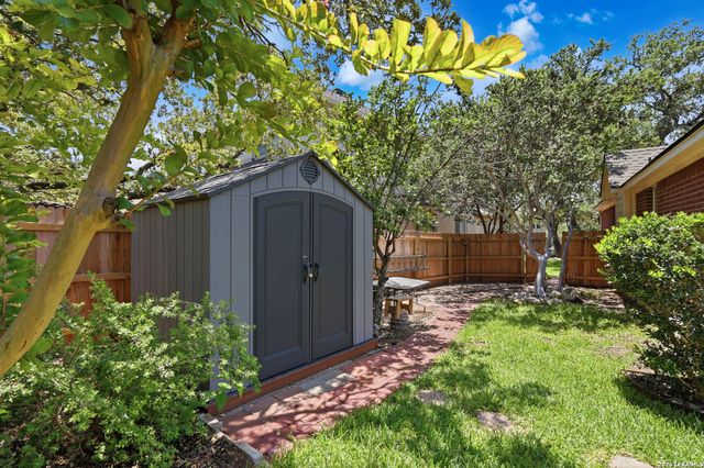 2606 Leakey, San Antonio, TX 78251
