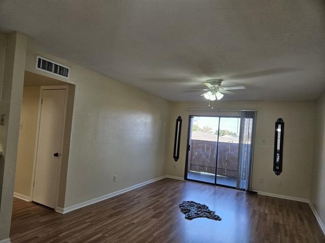 8433 Hearth Drive 38, Houston, TX 77054
