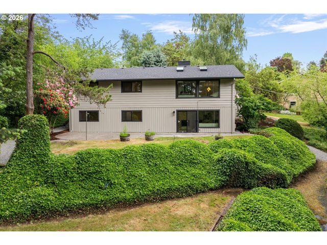 8560 Sw GAYLE Ln, Portland, OR 97225