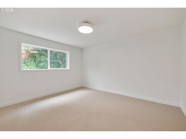8560 Sw GAYLE Ln, Portland, OR 97225
