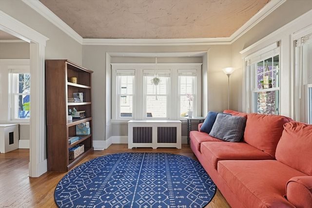 73 Taylor St, Malden, MA 02148
