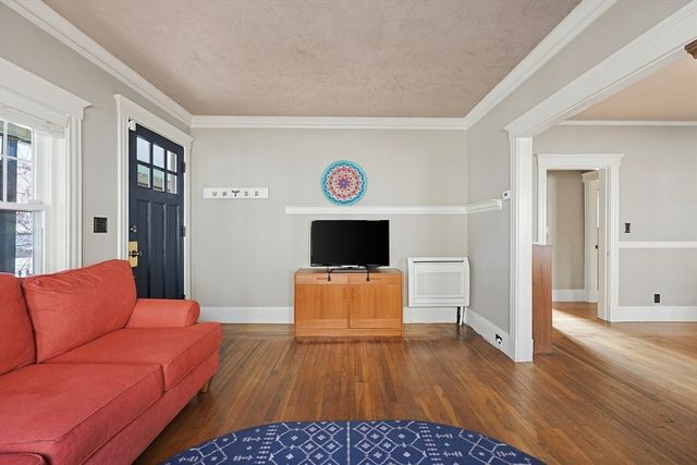 73 Taylor St, Malden, MA 02148