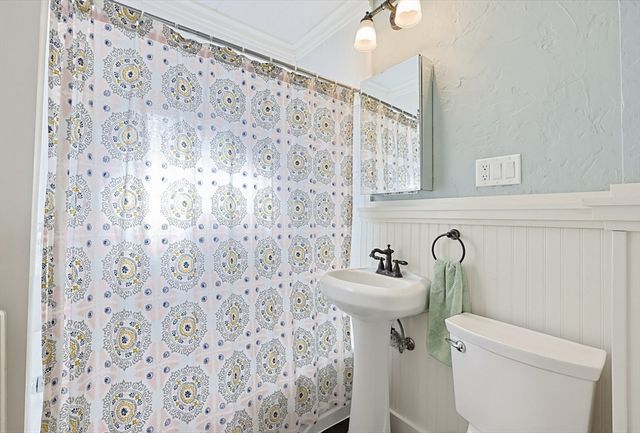 73 Taylor St, Malden, MA 02148