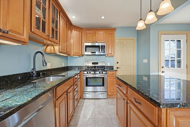 73 Taylor St, Malden, MA 02148