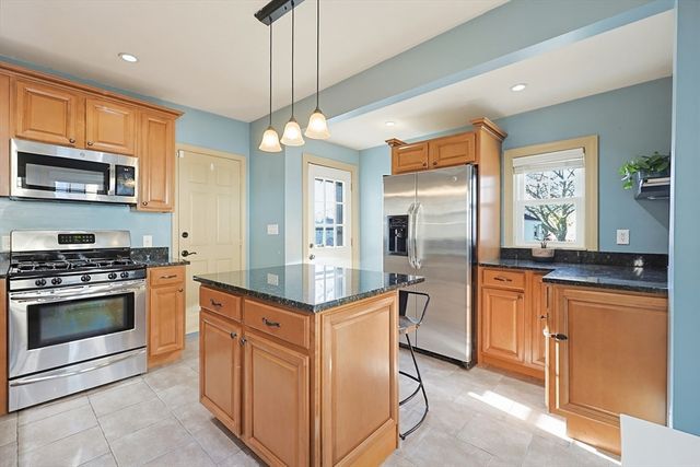 73 Taylor St, Malden, MA 02148
