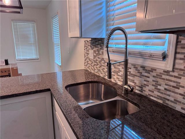 103 S 22nd Street, Kansas City, KS 66102
