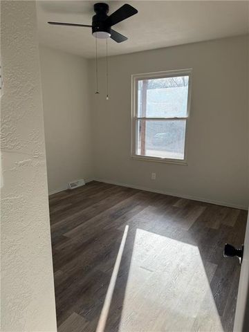 103 S 22nd Street, Kansas City, KS 66102