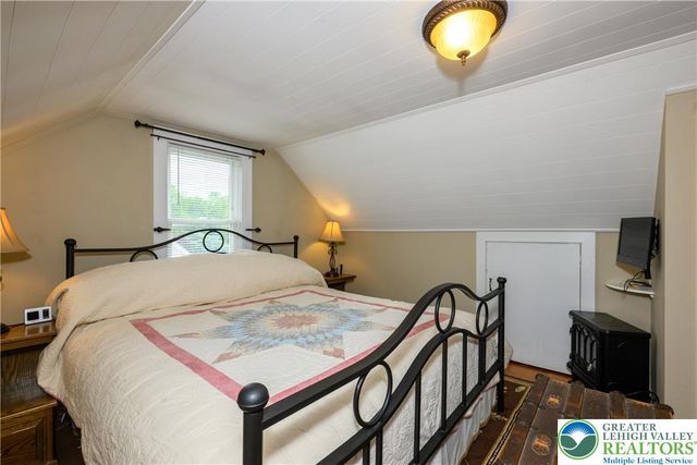 522 East Main Street, Bath Boro, PA 18014