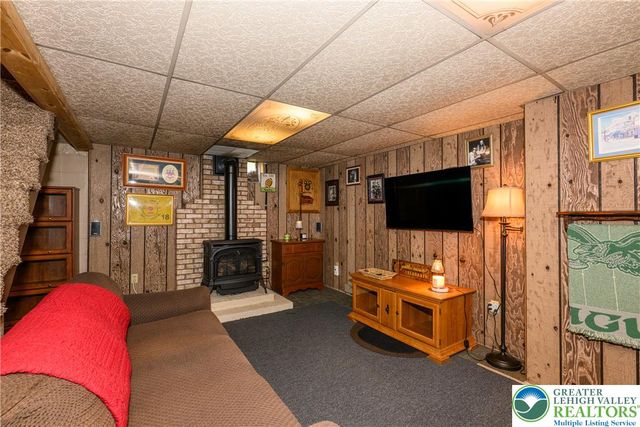 522 East Main Street, Bath Boro, PA 18014