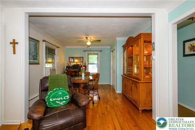 522 East Main Street, Bath Boro, PA 18014