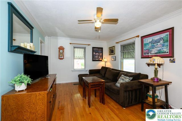522 East Main Street, Bath Boro, PA 18014