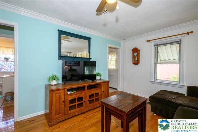 522 East Main Street, Bath Boro, PA 18014