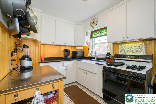 522 East Main Street, Bath Boro, PA 18014