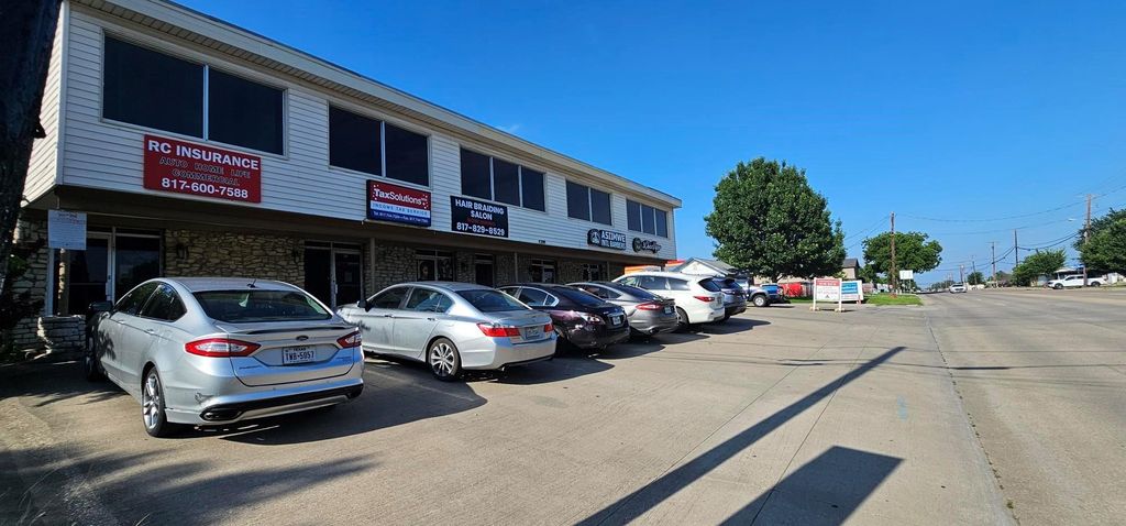 4209 Broadway Avenue 102, Haltom City, TX 76117