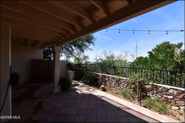 5852 MIRA SERENA Drive, El Paso, TX 79912