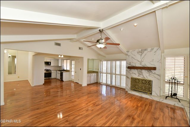 5852 MIRA SERENA Drive, El Paso, TX 79912