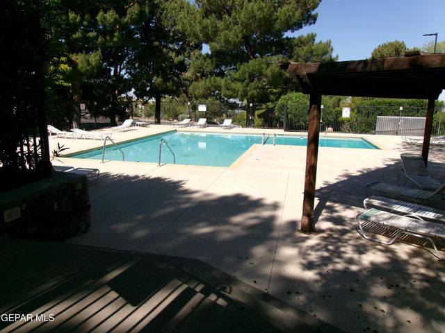 5852 MIRA SERENA Drive, El Paso, TX 79912