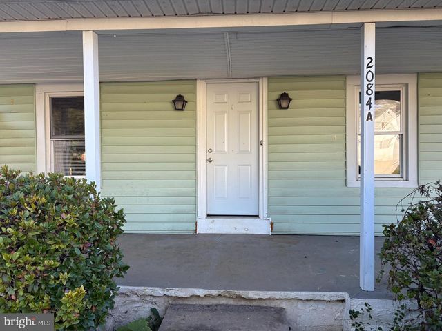 2084A FARMINGTON AVE, Boyertown, PA 19512