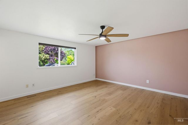 11800 W Reutzel Dr, Boise, ID 83709