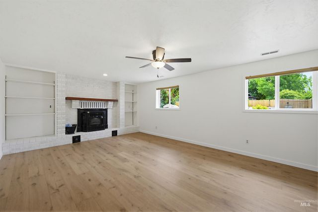 11800 W Reutzel Dr, Boise, ID 83709