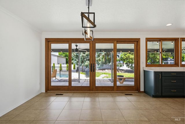 11800 W Reutzel Dr, Boise, ID 83709