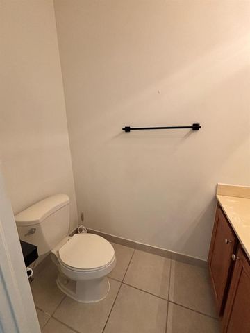 767 MILLBRAE Court 2, West Palm Beach, FL 33401