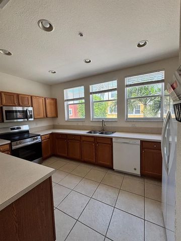 767 MILLBRAE Court 2, West Palm Beach, FL 33401