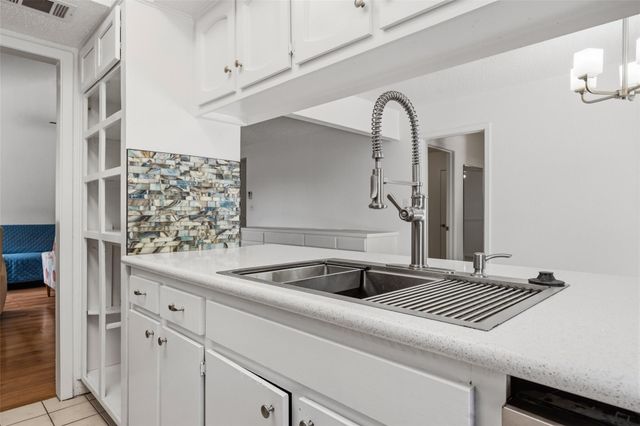 2702 Julie CV, Taylor, TX 76574